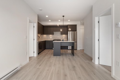 521-7936 206 Street, Langley, BC 