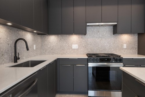 521-7936 206 Street, Langley, BC 