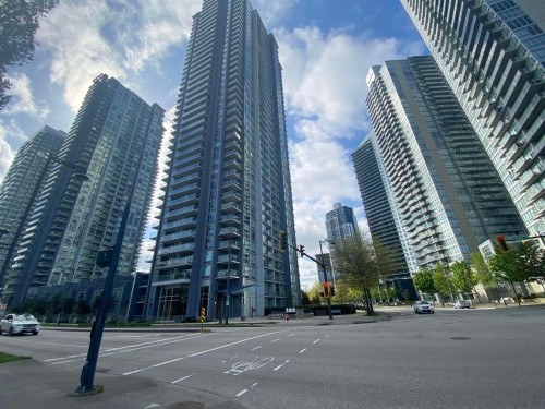 1610-13696 100 Avenue, Surrey, BC 