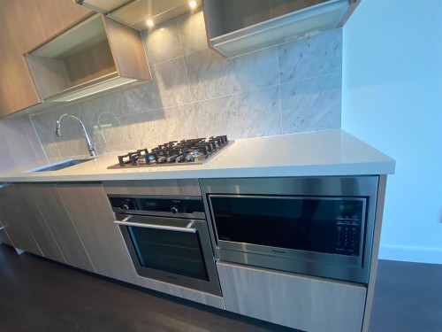 1610-13696 100 Avenue, Surrey, BC 