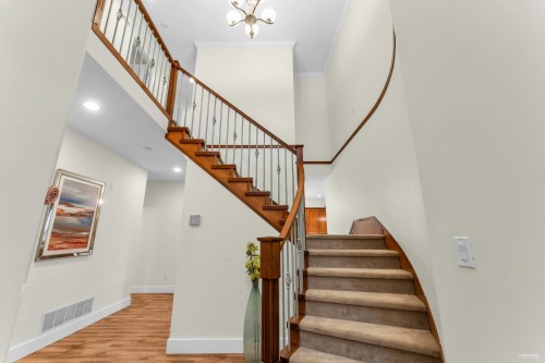 6822 196A Street, Langley, BC 