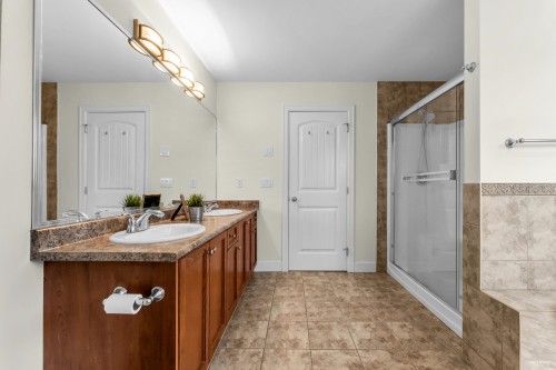 6822 196A Street, Langley, BC 