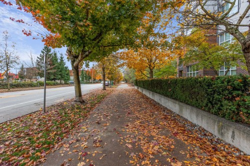 401-18755 68 Avenue, Surrey, BC 