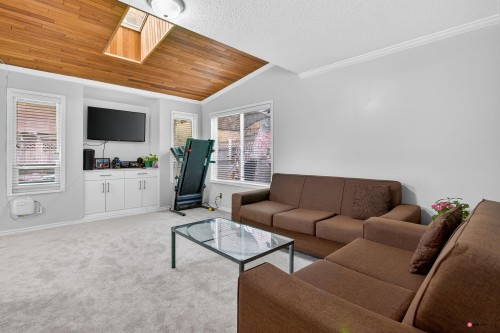 7363 129 Street, Surrey, BC 