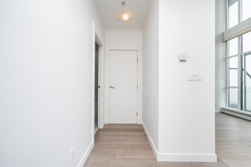 2501-10777 University Drive, Surrey, BC 