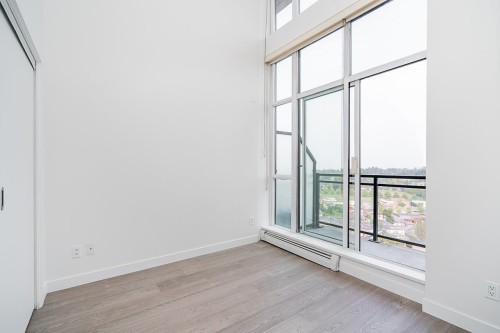 2501-10777 University Drive, Surrey, BC 