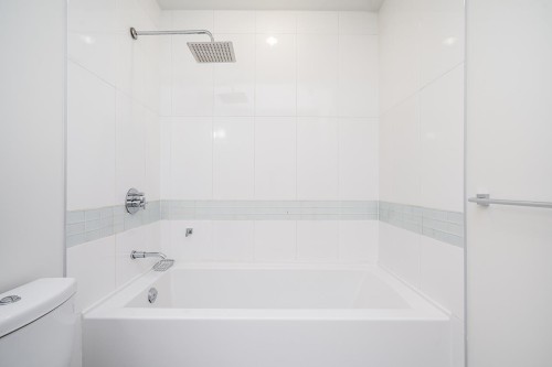 2501-10777 University Drive, Surrey, BC 