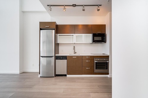 2501-10777 University Drive, Surrey, BC 