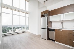 2507-10777 University Drive  Surrey, BC V3T 0E6