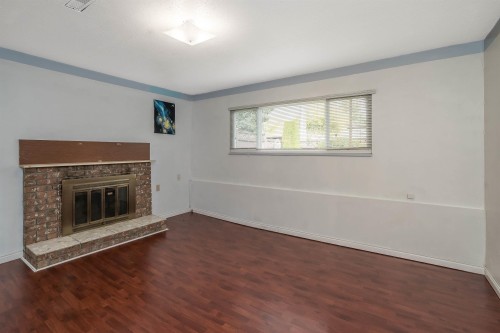 15734 96 Avenue, Surrey, BC 