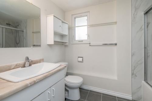 15734 96 Avenue, Surrey, BC 