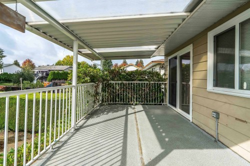 15734 96 Avenue, Surrey, BC 