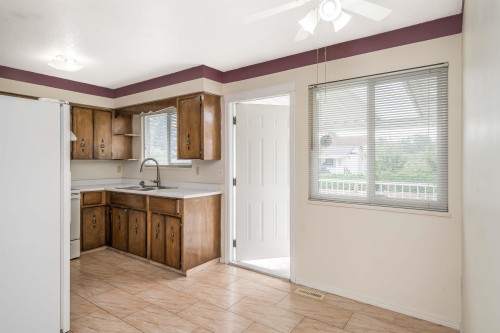 15734 96 Avenue, Surrey, BC 