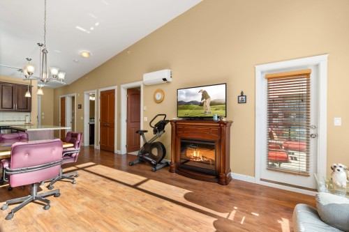 568-8258 207A Street, Langley, BC 