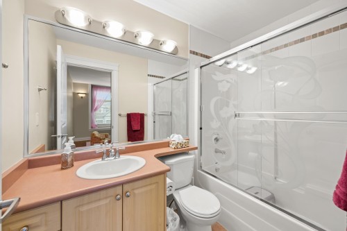 16416 92A Avenue, Surrey, BC 