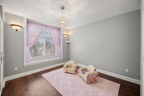 16416 92A Avenue, Surrey, BC 