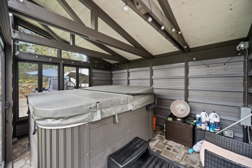 16416 92A Avenue, Surrey, BC 