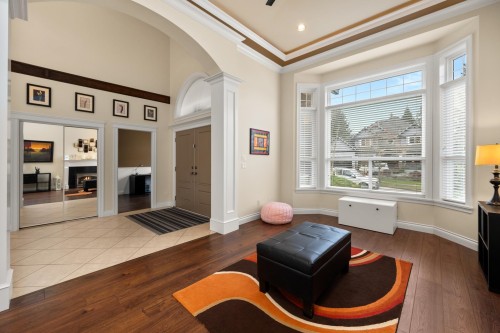 16416 92A Avenue, Surrey, BC 