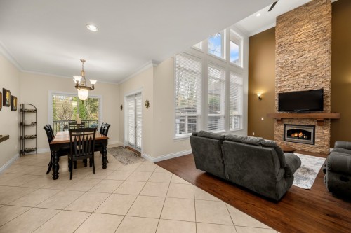 16416 92A Avenue, Surrey, BC 