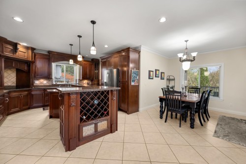 16416 92A Avenue, Surrey, BC 