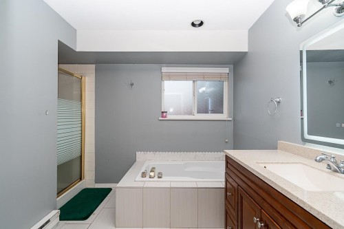 18661 56 Avenue Avenue, Surrey, BC 