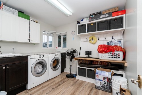 18661 56 Avenue Avenue, Surrey, BC 