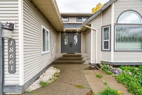 18661 56 Avenue Avenue, Surrey, BC 