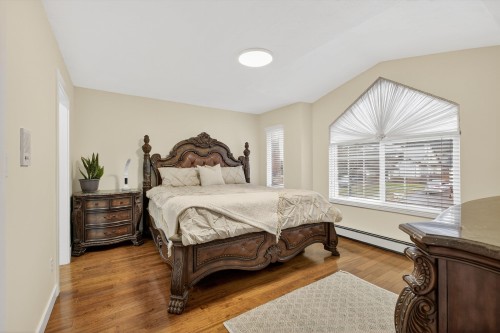 13745 58A Avenue, Surrey, BC 