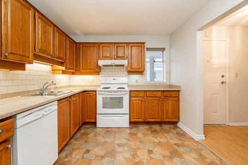 212-15255 18 Avenue, Surrey, BC 