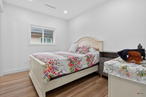 17925 56A Avenue, Surrey, BC 