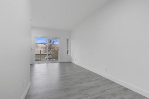 208-8142 120A Street, Surrey, BC 