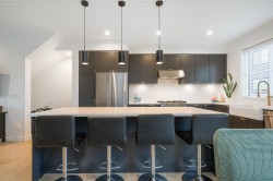 20-16565 24a Avenue  Surrey, BC V3Z 1H7