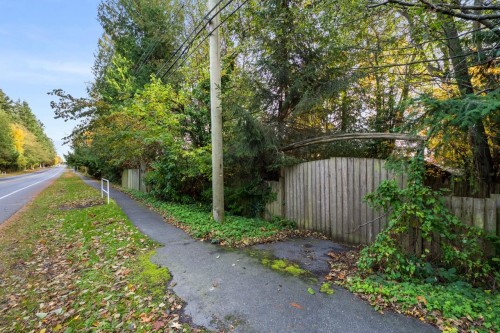 13317 15B Avenue, Surrey, BC 