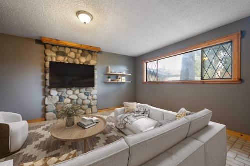 13317 15B Avenue, Surrey, BC 