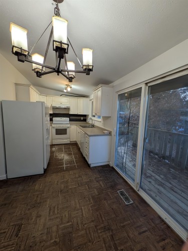 11331 Loughren Drive, Surrey, BC 