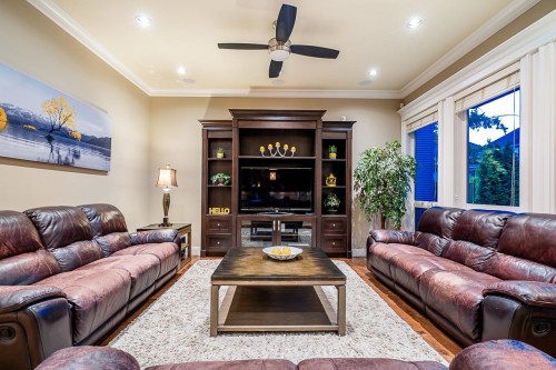 5866 126 Street, Surrey, BC 