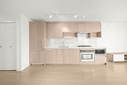 3112-13696 100 Avenue, Surrey, BC 