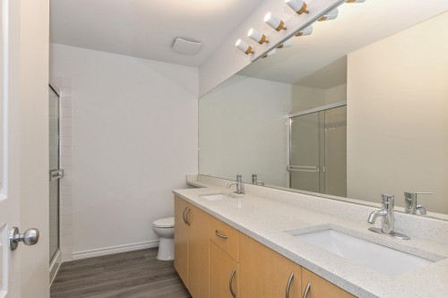 22-14952 58 Avenue, Surrey, BC 