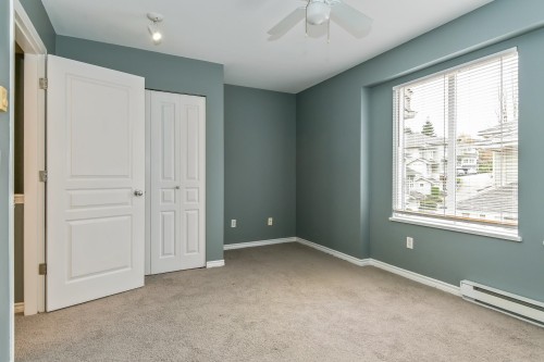 22-14952 58 Avenue, Surrey, BC 