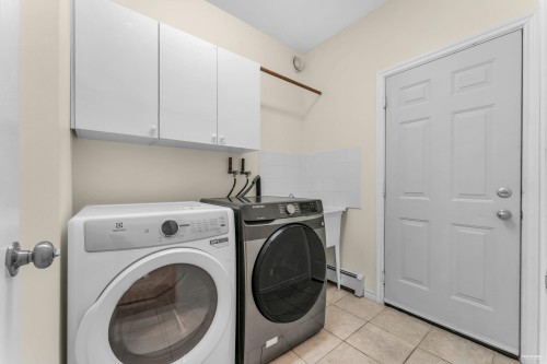 15949 108 Avenue, Surrey, BC 