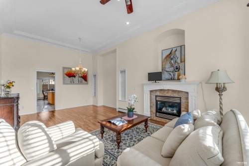 15949 108 Avenue, Surrey, BC 