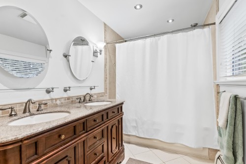 3010 Semiamhoo Trail, Surrey, BC 