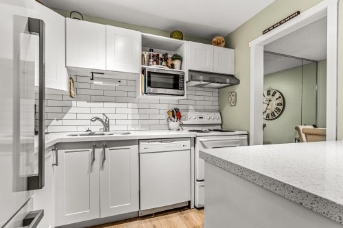 103-1555 Fir Street, White Rock, BC 