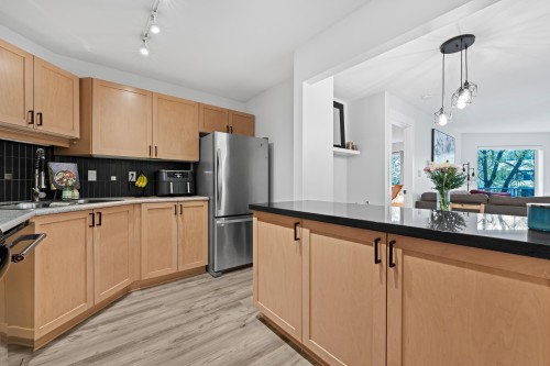 106-32725 George Ferguson Way, Abbotsford, BC 