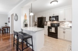 304-1351 Vidal Street  White Rock, BC V4B 5G7