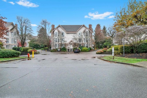 216-7171 121 Street, Surrey, BC 