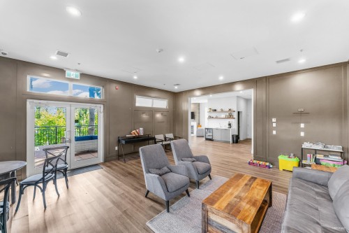 134-9718 161A Street, Surrey, BC 