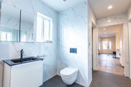 2250 Sentinel Drive, Abbotsford, BC 