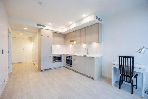 1104-13675 107A Avenue, Surrey, BC 