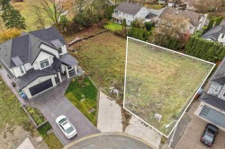 18916 62 Avenue  Surrey, BC V3S 8A3